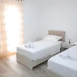 Amla's Villa Berat