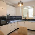 Villa Amla's Berat