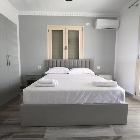 Amla's Villa Berat